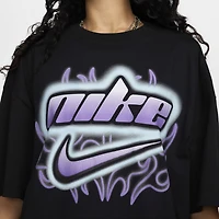 Nike Sportswear Women's Oversized Graphic T-Shirt