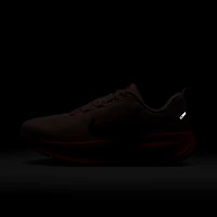 Nike Vomero 18 SE Women's Road Running Shoes