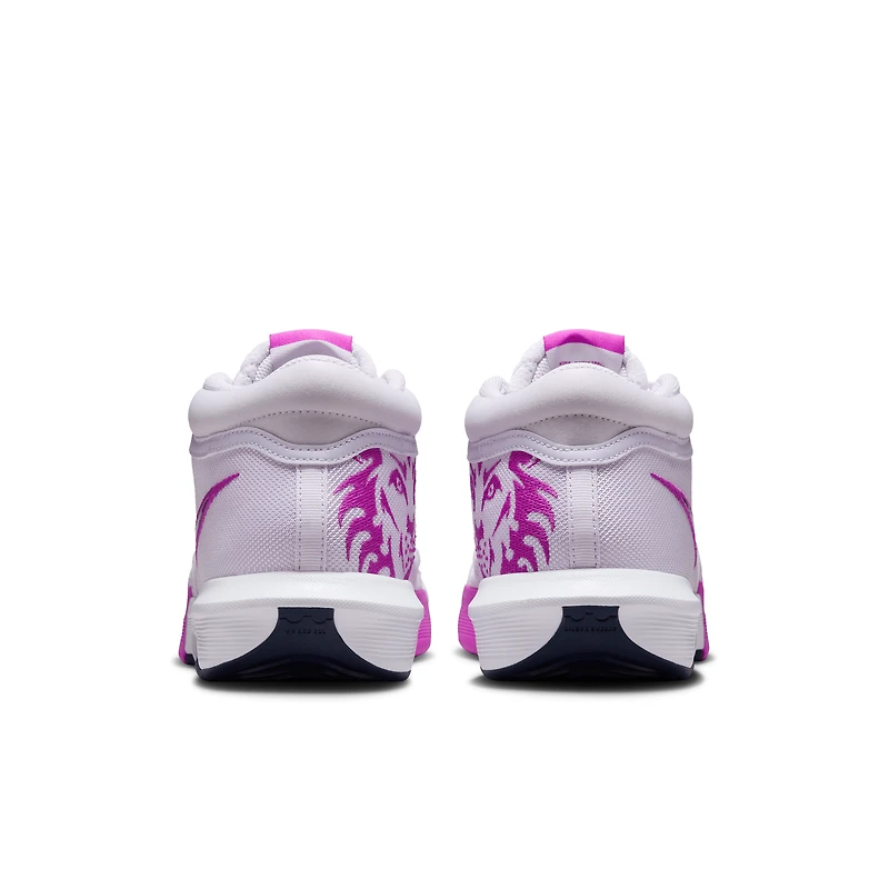 LeBron Witness VIII Basketball Shoes