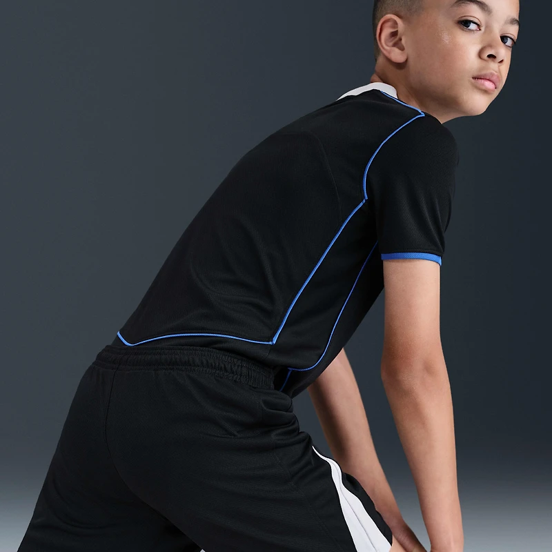 Chelsea FC 2025/26 Stadium Third Big Kids' Nike Dri-FIT Total 90 Soccer Replica Shorts