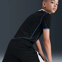 Chelsea FC 2025/26 Stadium Third Big Kids' Nike Dri-FIT Total 90 Soccer Replica Shorts