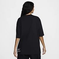 Nike Sportswear Women's Oversized Graphic T-Shirt