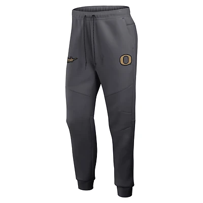Oregon Tech Fleece Men's Nike College Joggers