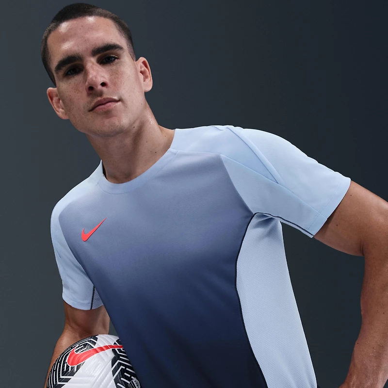 Nike Strike+ Men's Dri-FIT Short-Sleeve Soccer Top