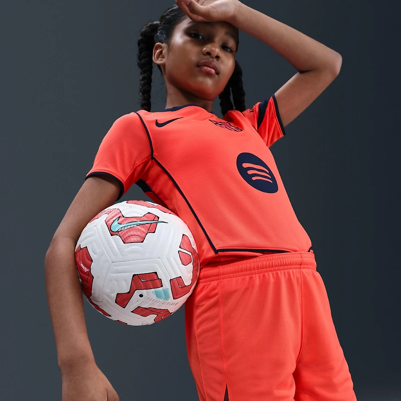 FC Barcelona 2025/26 Stadium Third Big Kids' Nike Dri-FIT Total 90 Soccer Replica Shorts