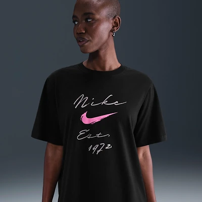 Nike Sportswear Essentials Women's Loose T-Shirt