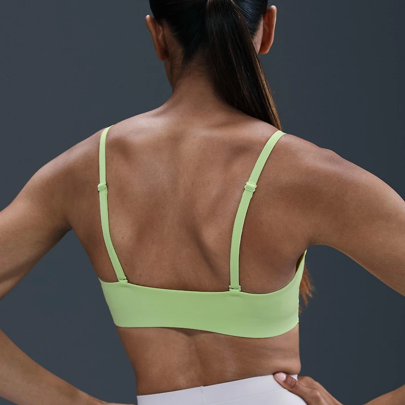 Nike Form Women's Light-Support Non-Padded Triangle Sports Bra