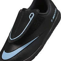 Nike Jr. Mercurial Vapor 16 Club Little Kids' IC Low-Top Soccer Shoes