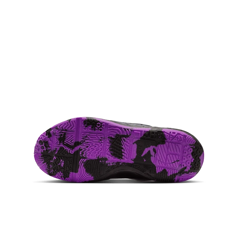 Nike Team Hustle D 12 Big Kids' Basketball Shoes