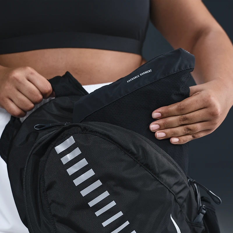 Nike Swift Women's Dri-FIT Packable Running Jacket