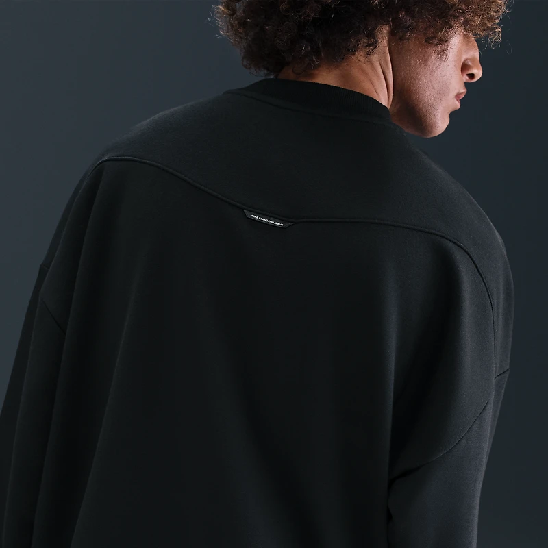 Nike Standard Issue Men's Therma-FIT Basketball Crew