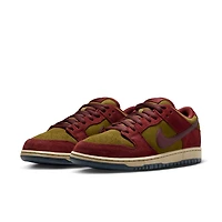 Nike SB Dunk Low Pro Skate Shoes