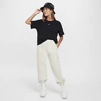 Nike Sportswear Essential Big Kids' (Girls') T-Shirt