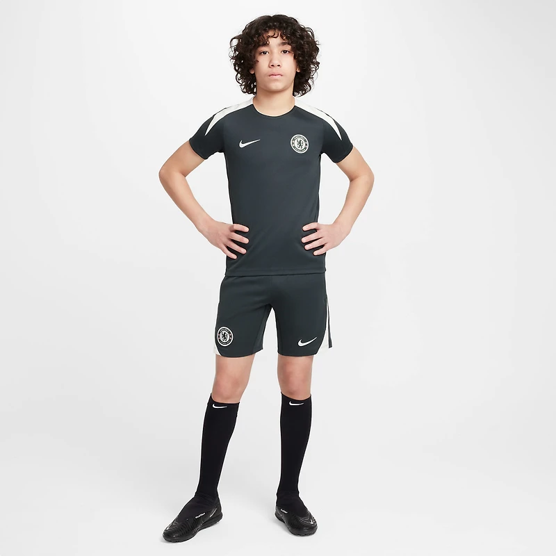 Chelsea FC Strike Big Kids' Nike Dri-FIT Soccer Short-Sleeve Top