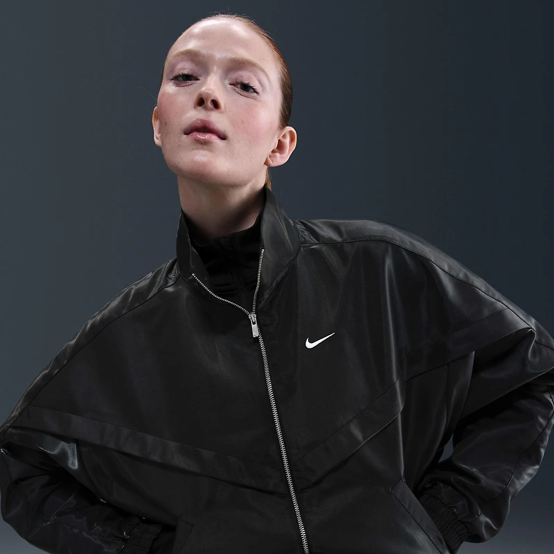 Nike Sportswear Windrunner Women's Shine Jacket