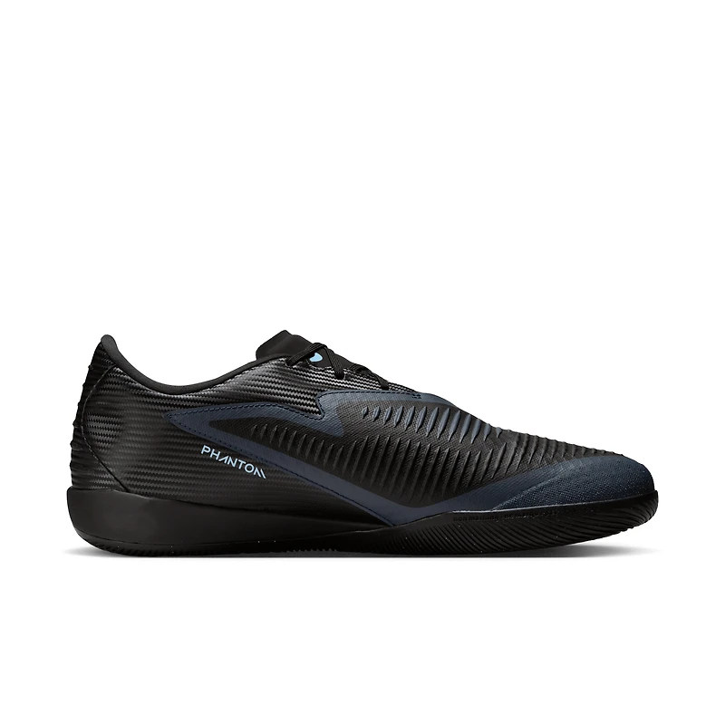 Nike Phantom 6 Low Academy Indoor/Court Soccer Shoes