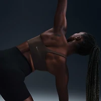 Nike Zenvy Asymmetrical Women's Light-Support Padded Sports Bra