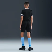 Chelsea FC 2025/26 Stadium Third Big Kids' Nike Dri-FIT Total 90 Soccer Replica Shorts