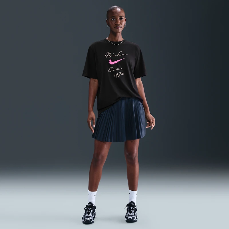 Nike Sportswear Essentials Women's Loose T-Shirt