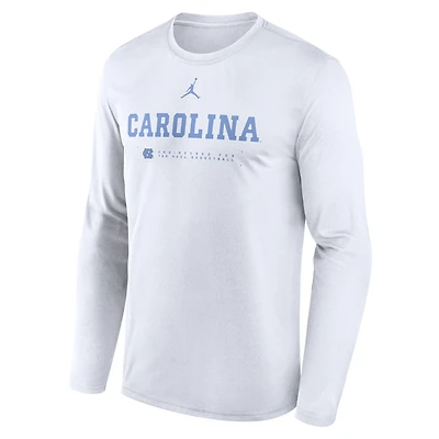 North Carolina Courtside Basketball Shootaround Legend Men's Jordan Brand Dri-FIT College Long-Sleeve T-Shirt