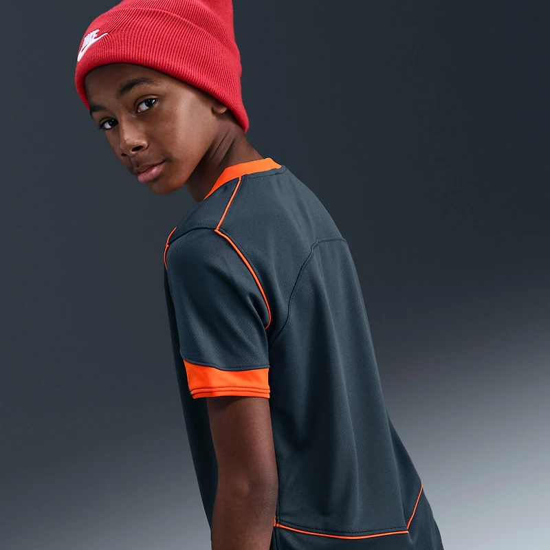 Inter Milan 2025/26 Stadium Third Big Kids' Nike Dri-FIT Total 90 Soccer Replica Jersey