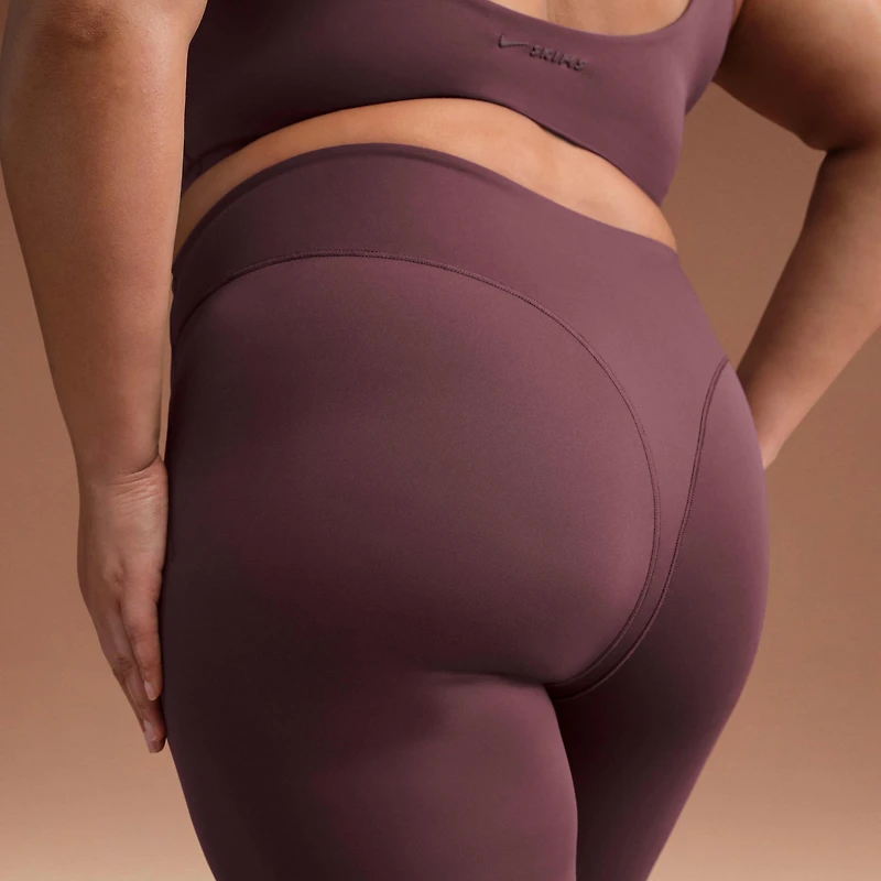 NikeSKIMS Matte Women's High-Waisted V-Panel Straight Leggings