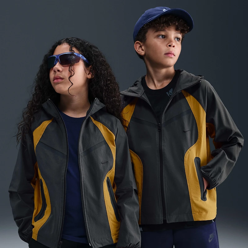 Nike Tech Big Kids' (Boys') Woven Jacket