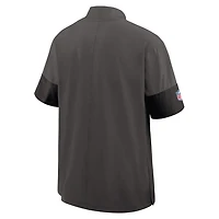 Tampa Bay Buccaneers Sideline Coach Men's Nike NFL 1/2-Zip Short-Sleeve Jacket