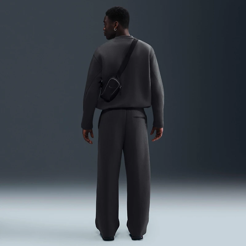 Nike Tech Men's Fleece Loose-Fit Open Hem Pants