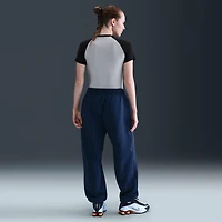 Nike Sportswear Chill Knit Women's Slim Graphic T-Shirt