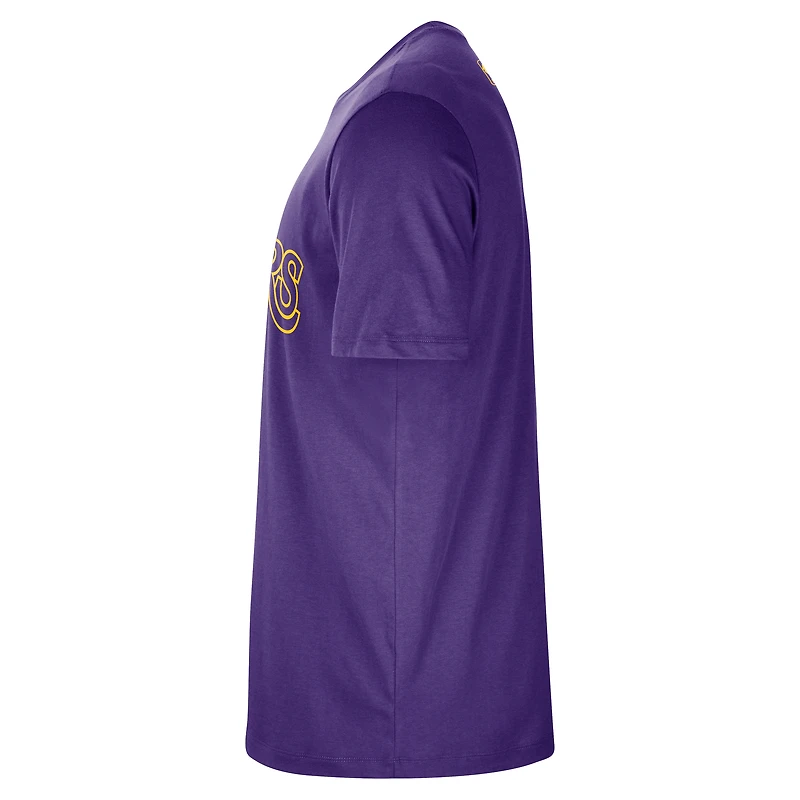 Los Angeles Lakers Essentials Men's Nike NBA T-Shirt
