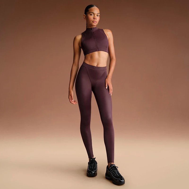 NikeSKIMS Shine Women's High-Waisted V-Panel 26" Leggings