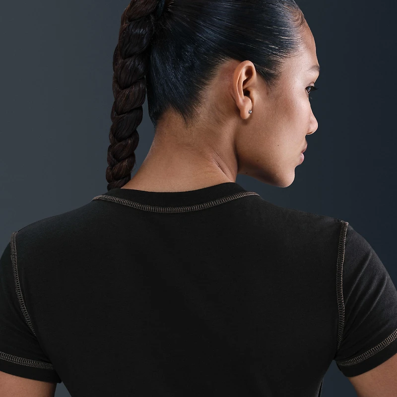 Nike Sportswear Chill Knit Women's Slim Cropped Top