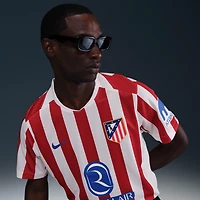 Atlético Madrid 2025/26 Stadium Home Men's Nike Dri-FIT Soccer Replica Jersey