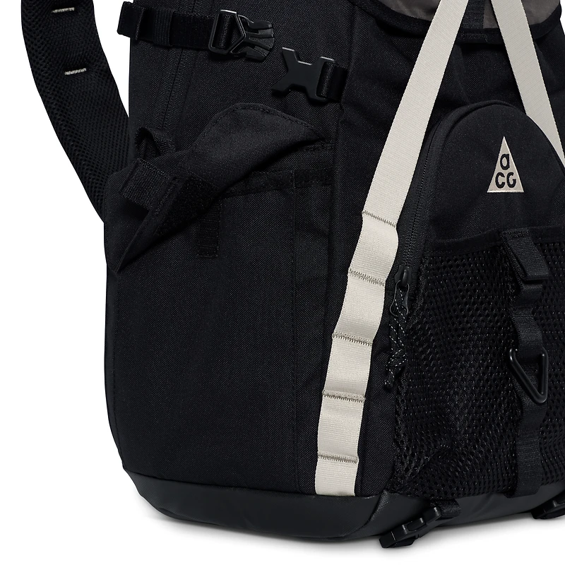 Nike ACG "DAYMAX" Backpack (25L)