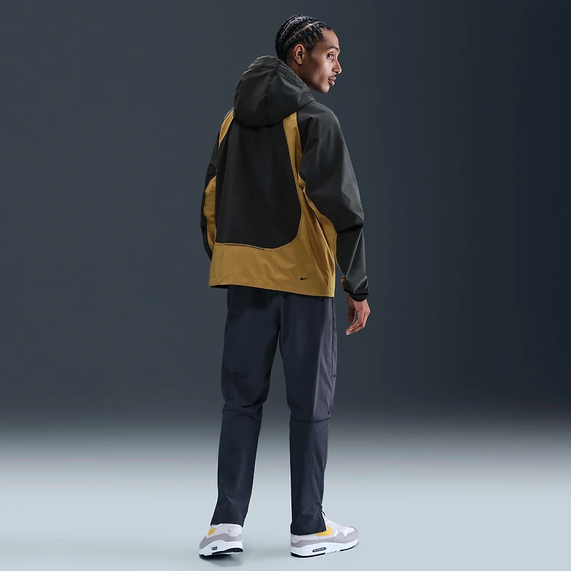 Nike Tech Men's Dri-FIT Woven Color-Block Windrunner Loose Jacket
