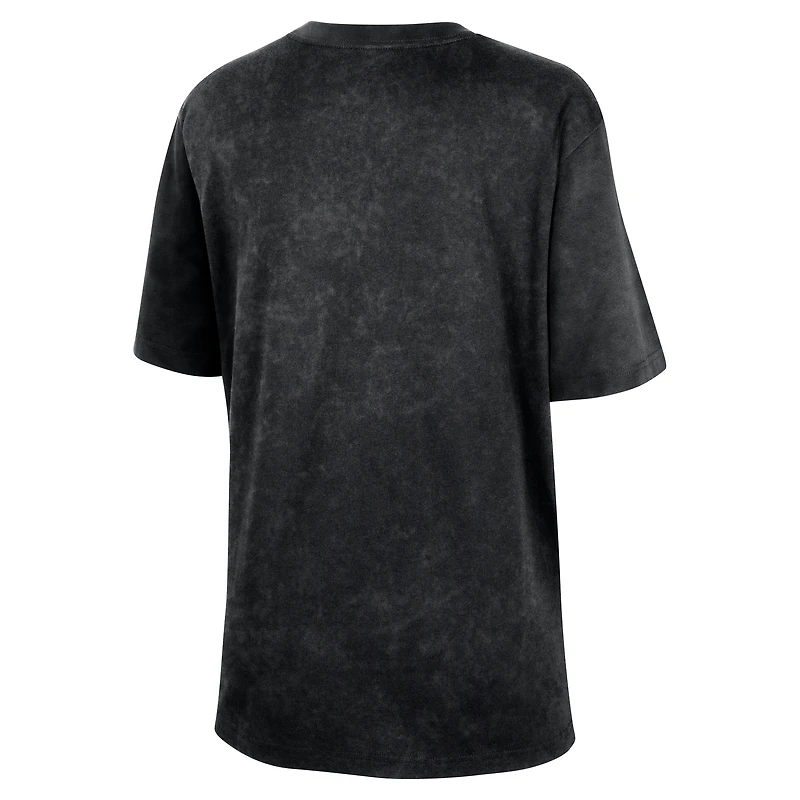 New York Knicks Courtside Women's Nike NBA T-Shirt