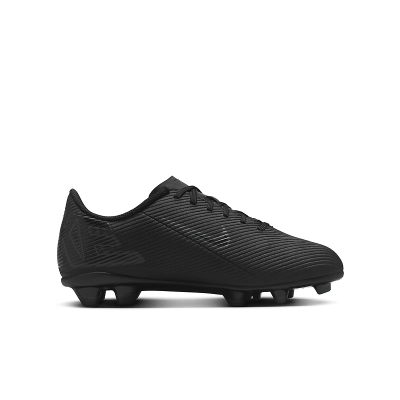 Nike Jr. Mercurial Vapor 16 Club Little/Big Kids' Turf Low-Top Soccer Shoes