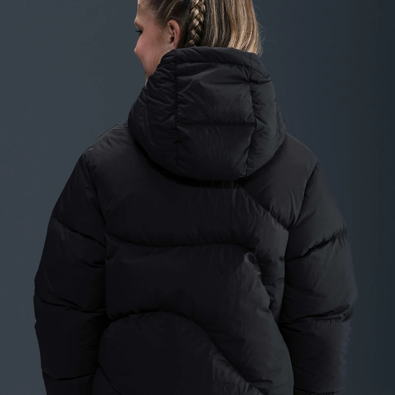 Nike Sportswear Swoosh Big Kids' Therma-FIT Loose Puffer Jacket