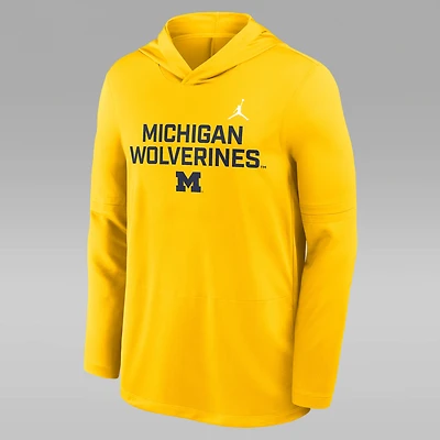 Michigan Sideline Men's Jordan Brand Dri-FIT College Long-Sleeve Hooded Top