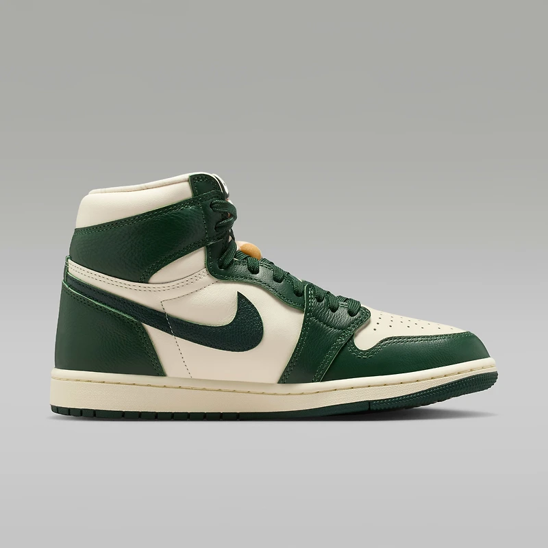 Air Jordan 1 Retro High OG Women's Shoes