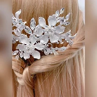 Bridal Flower Wire Hairclip 146369