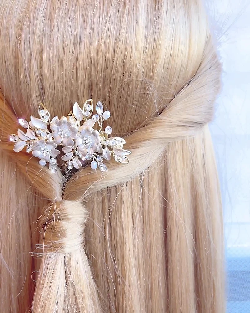 Bridal Flower Wire Gold Hairclip 152409