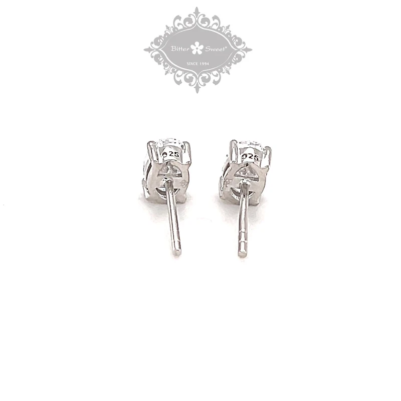 Sterling Silver Cubic Zirconia Oval Cut 5x7mm Stud Earrings 144937