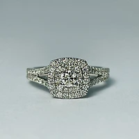 10kt White Gold 1.00ctw Diamond Engagement Ring Set