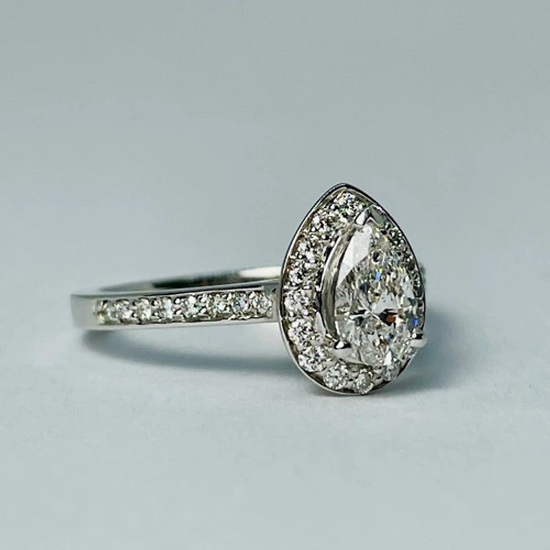 14kt White Gold Pear Shape Diamond Engagement Ring