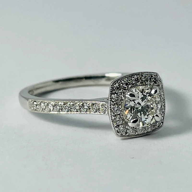 18kt White Gold Diamond Halo Engagement Ring