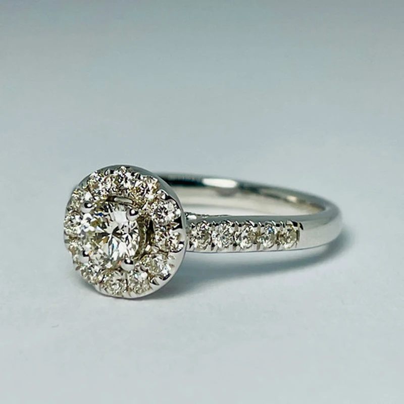 14kt White Gold 1.00ctw Diamond Engagement Ring Set