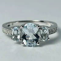 10kt White Gold Aquamarine & Diamond Ring