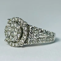 10kt Gold 2.00 Carat Diamond Ring